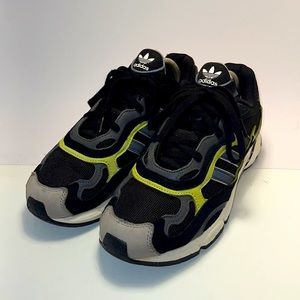 Adidas Sneakers Men’s 9